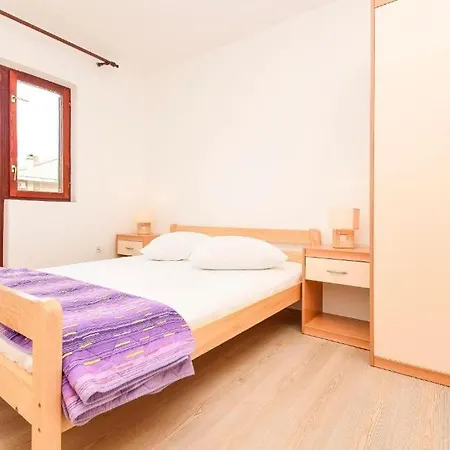 By The Sea Zaboric, - 22720 * Szybenik