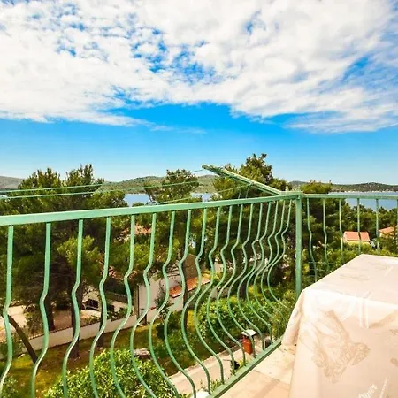 Apartament By The Sea Zaboric, - 22720 *