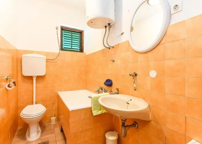 By The Sea Zaboric, - 22720 *